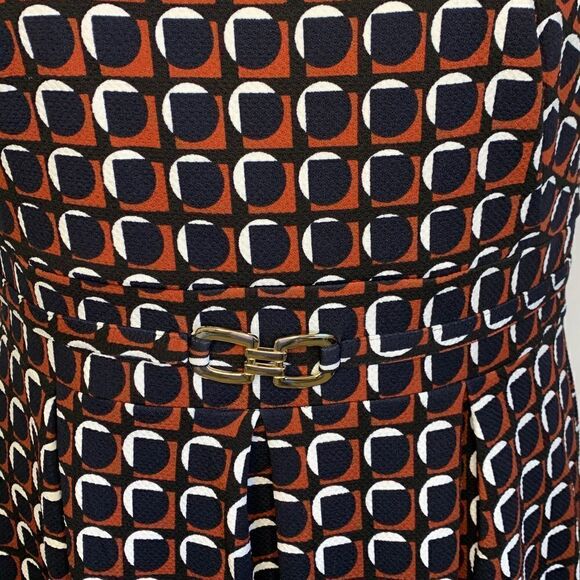 En Focus Studio Professional Dress - Picture 4 of 8